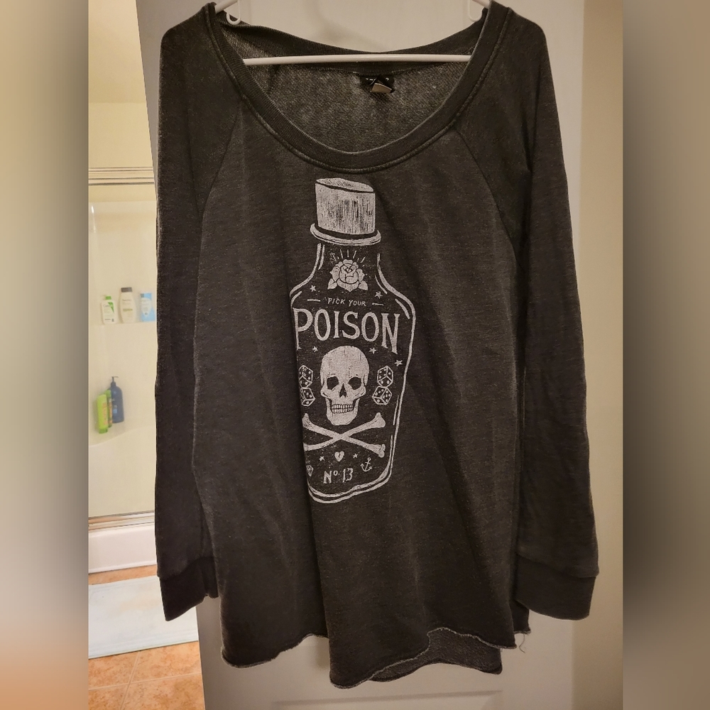 Torrid Pick Your Poison Grey Sweater Size 2